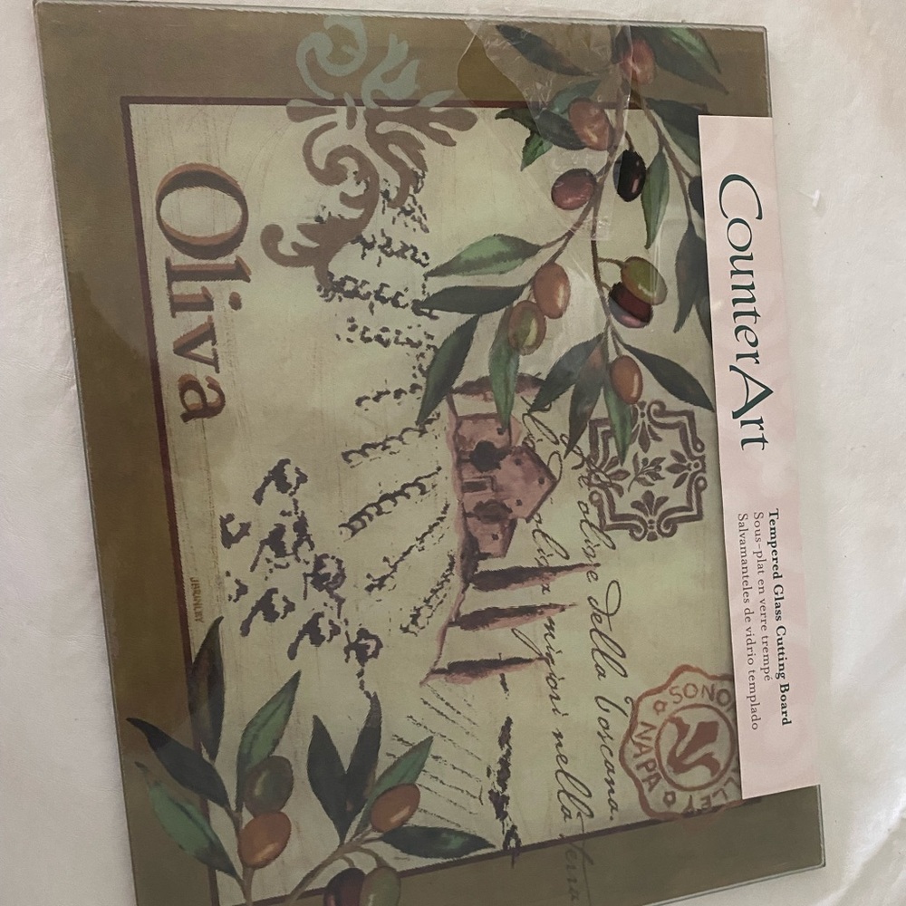 Counter Art glass cutting board.  Wine design. New